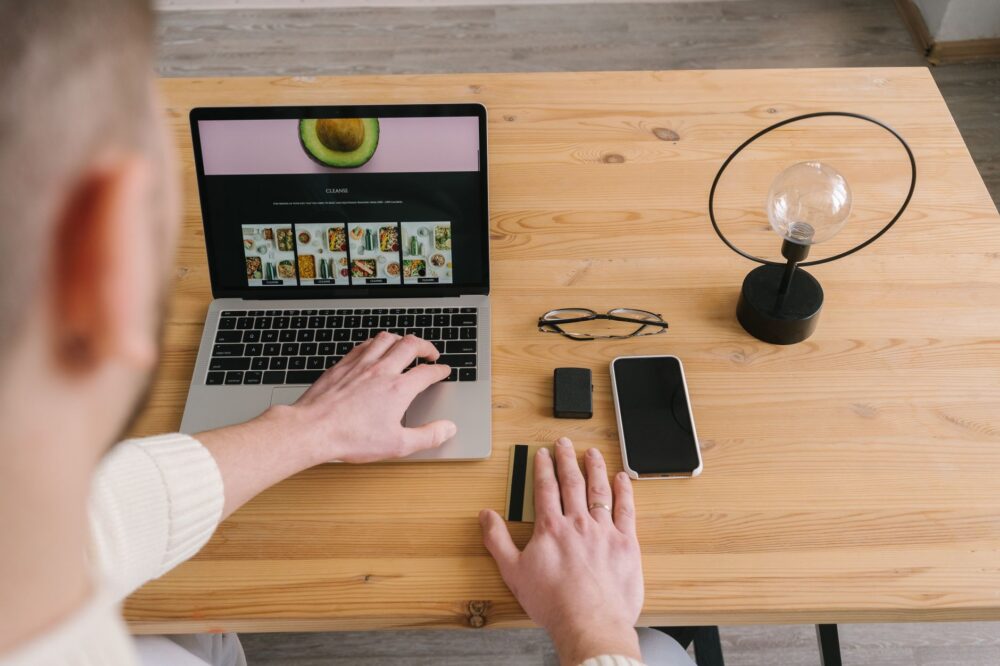 Comment faire évoluer un site vitrine vers un site e-commerce ?