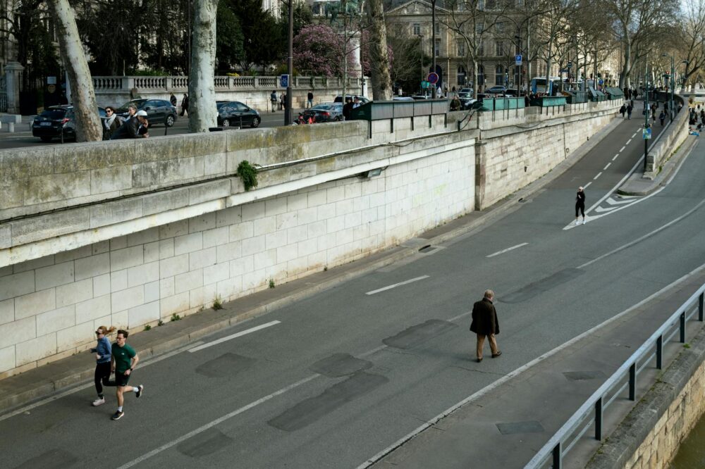 Hébergement en France ou à l'étranger : quel impact pour un site pro ?
