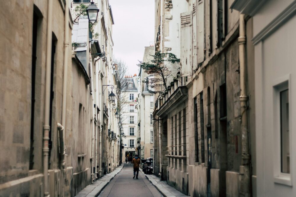 Quelle extension de domaine choisir : .com, .fr ou autre ?