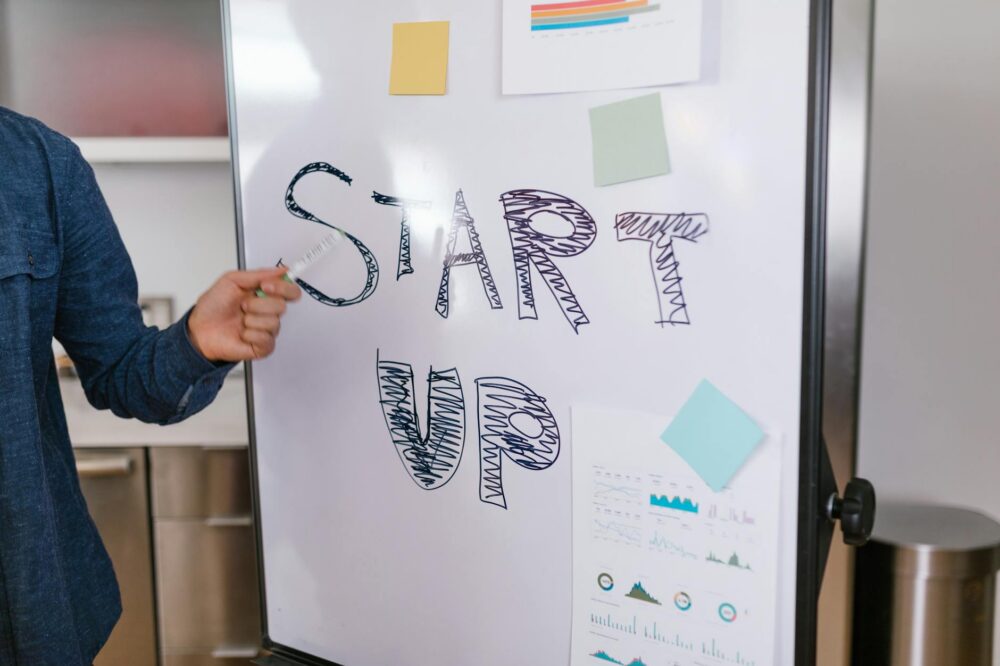Quels sont les avantages de l'hébergement VPS pour une startup ?