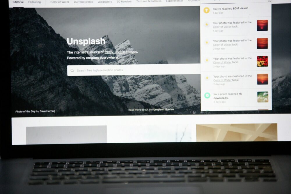 Quels sont les avantages d'un site multilingue pour les sites de design ?
