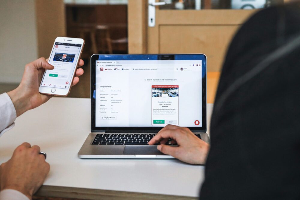 Quels sont les avantages d'un site web professionnel avec un système de réservation en 2026 ?