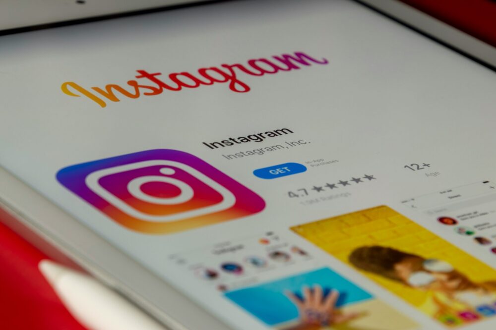 Quels sont les défis de la gestion des réseaux sociaux en 2026 ?