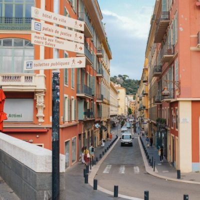 Comment choisir un nom de domaine pour un site d'actualités ?