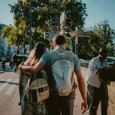 Comment un site multilingue peut-il aider à fidéliser une audience internationale ?