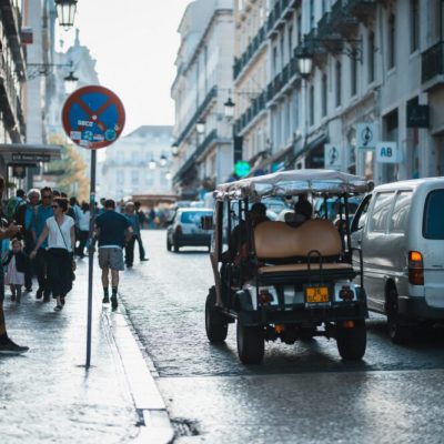 Comment un site multilingue peut-il améliorer la visibilité sur les moteurs de recherche étrangers ?