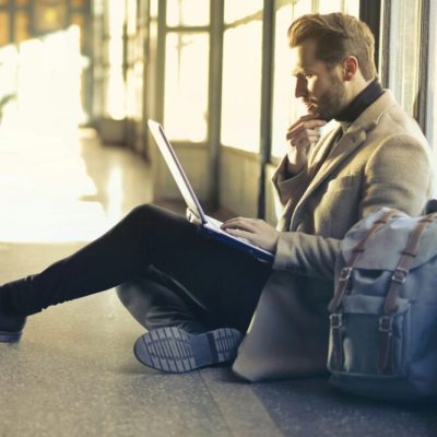 Comment un site peut-il générer des clients en utilisant des comparatifs ?